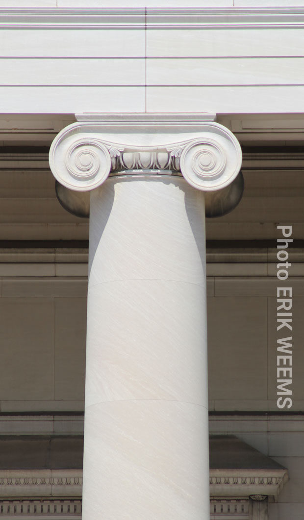 White column of National Gallery Museum