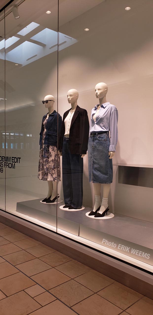 Mannequins at the mall
